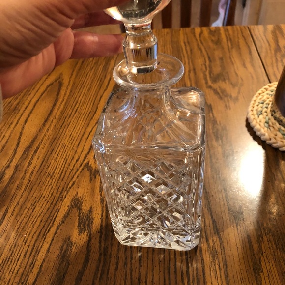 Crystal Whisky Decanter - Regal - Picture 3 of 6